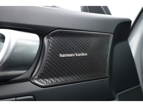 Volvo XC40 B3 Plus Black Edition | Pano | Keyless | H&K | 360Cam| Stoel- Stuurverw. | CarPlay | Pilot Assist | Google | ACC