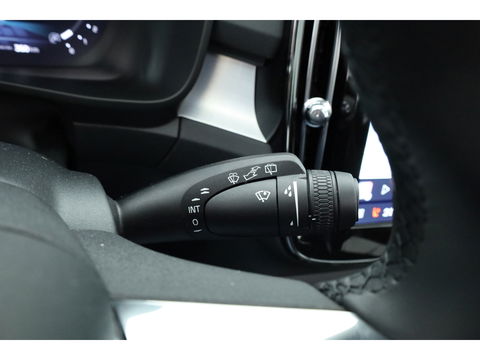 Volvo XC40 B3 Plus Black Edition | Pano | Keyless | H&K | 360Cam| Stoel- Stuurverw. | CarPlay | Pilot Assist | Google | ACC