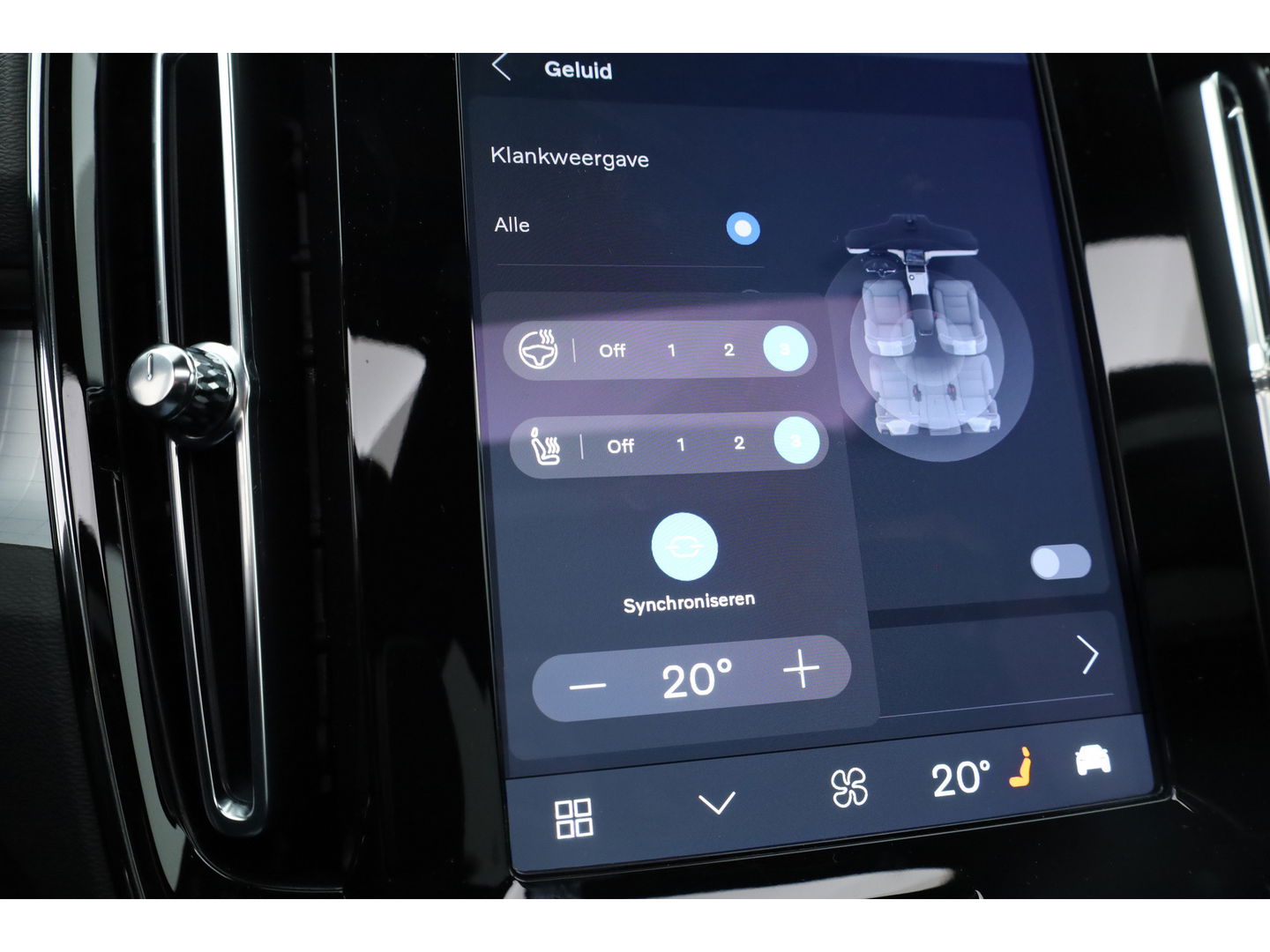 Volvo XC40 B3 Plus Black Edition | Pano | Keyless | H&K | 360Cam| Stoel- Stuurverw. | CarPlay | Pilot Assist | Google | ACC