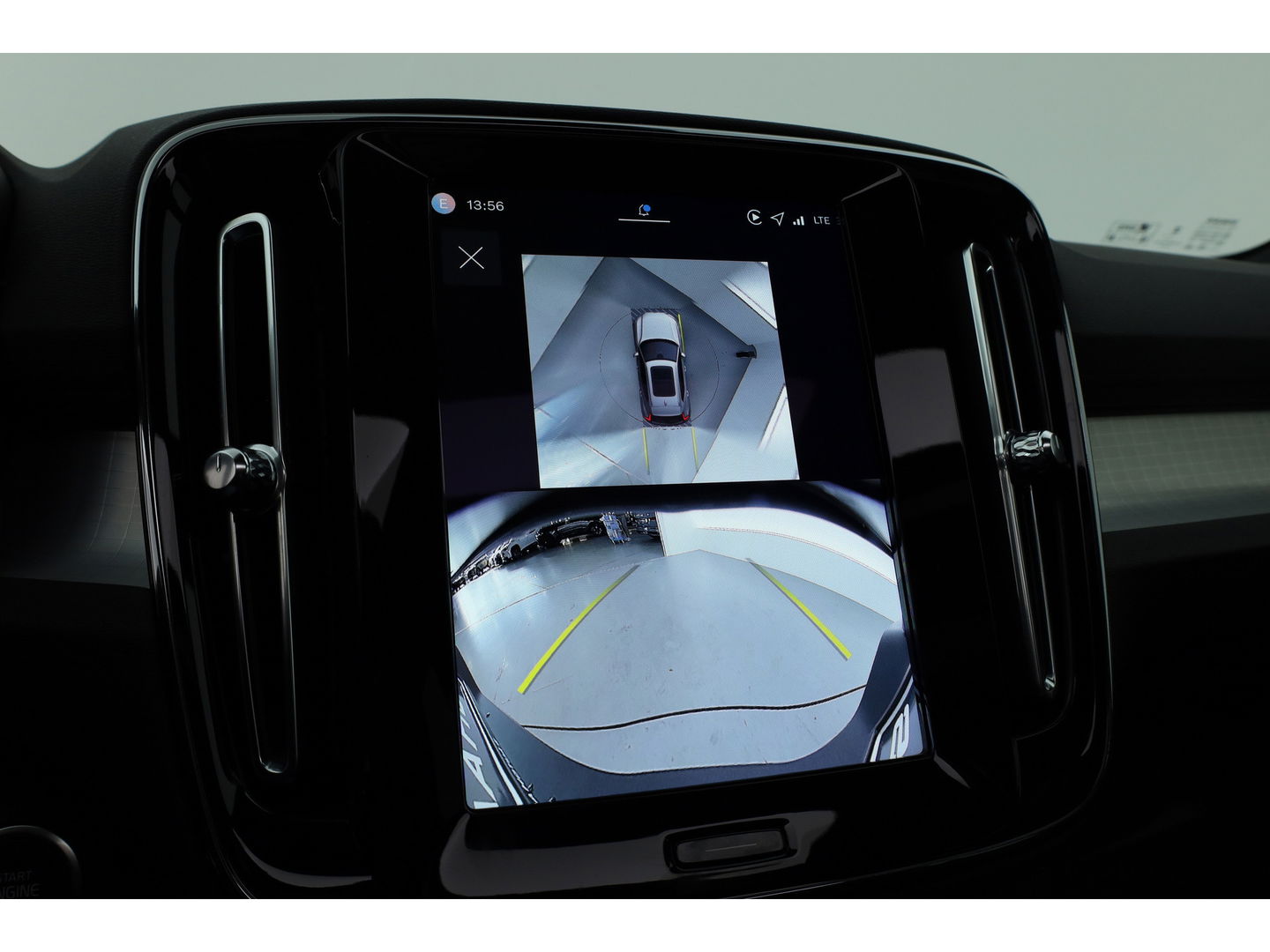 Volvo XC40 B3 Plus Black Edition | Pano | Keyless | H&K | 360Cam| Stoel- Stuurverw. | CarPlay | Pilot Assist | Google | ACC