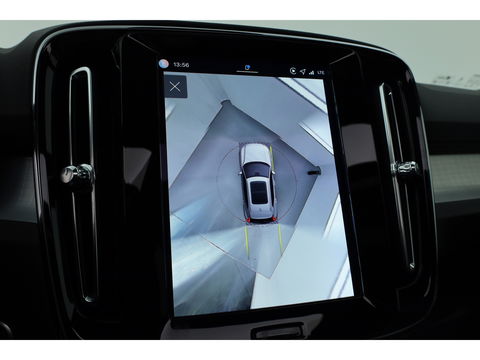 Volvo XC40 B3 Plus Black Edition | Pano | Keyless | H&K | 360Cam| Stoel- Stuurverw. | CarPlay | Pilot Assist | Google | ACC