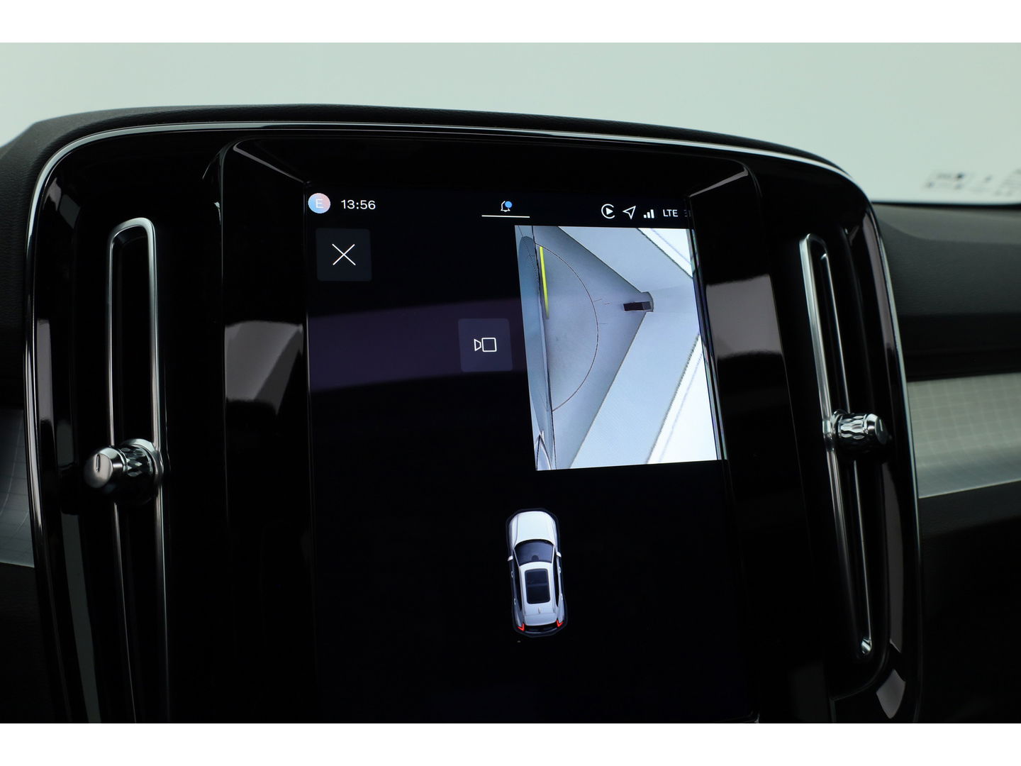 Volvo XC40 B3 Plus Black Edition | Pano | Keyless | H&K | 360Cam| Stoel- Stuurverw. | CarPlay | Pilot Assist | Google | ACC