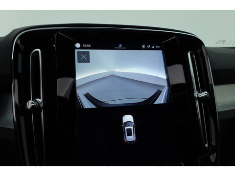 Volvo XC40 B3 Plus Black Edition | Pano | Keyless | H&K | 360Cam| Stoel- Stuurverw. | CarPlay | Pilot Assist | Google | ACC