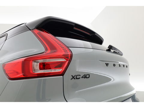 Volvo XC40 B3 Plus Black Edition | Pano | Keyless | H&K | 360Cam| Stoel- Stuurverw. | CarPlay | Pilot Assist | Google | ACC
