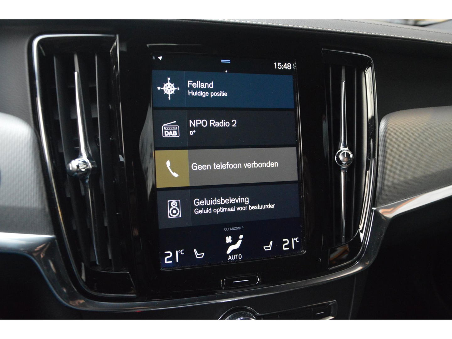 Volvo V90 B4 R-Design | 360° Camera | Harman/Kardon | Stoel + Stuur Verwarmd | Pilot-Assist | Apple CarPlay |