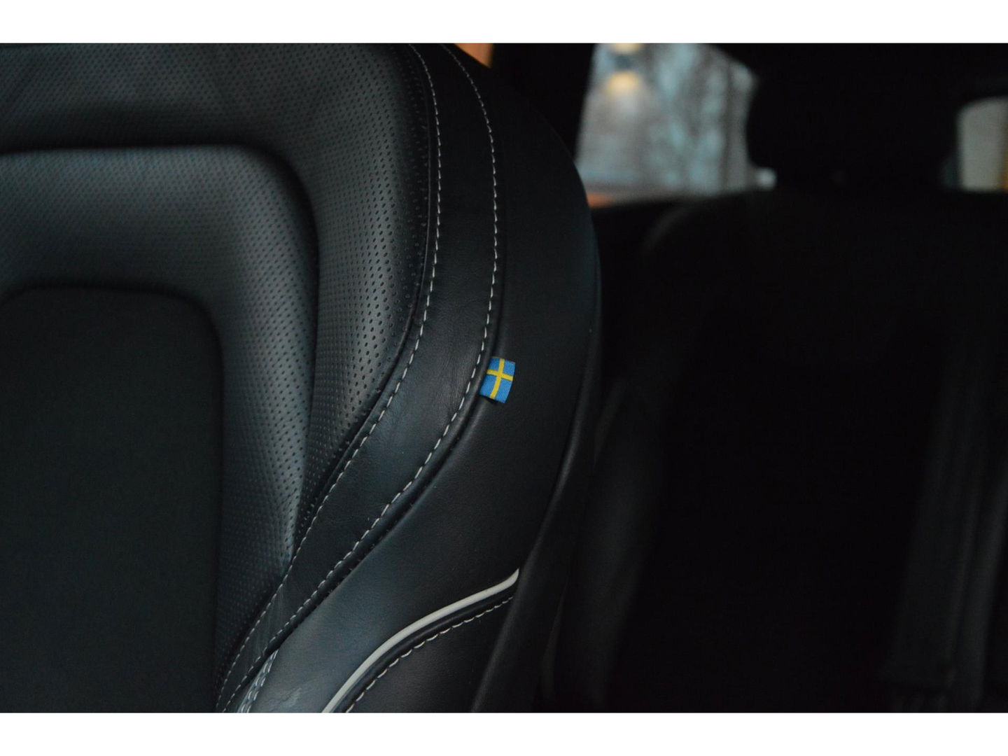 Volvo V90 B4 R-Design | 360° Camera | Harman/Kardon | Stoel + Stuur Verwarmd | Pilot-Assist | Apple CarPlay |