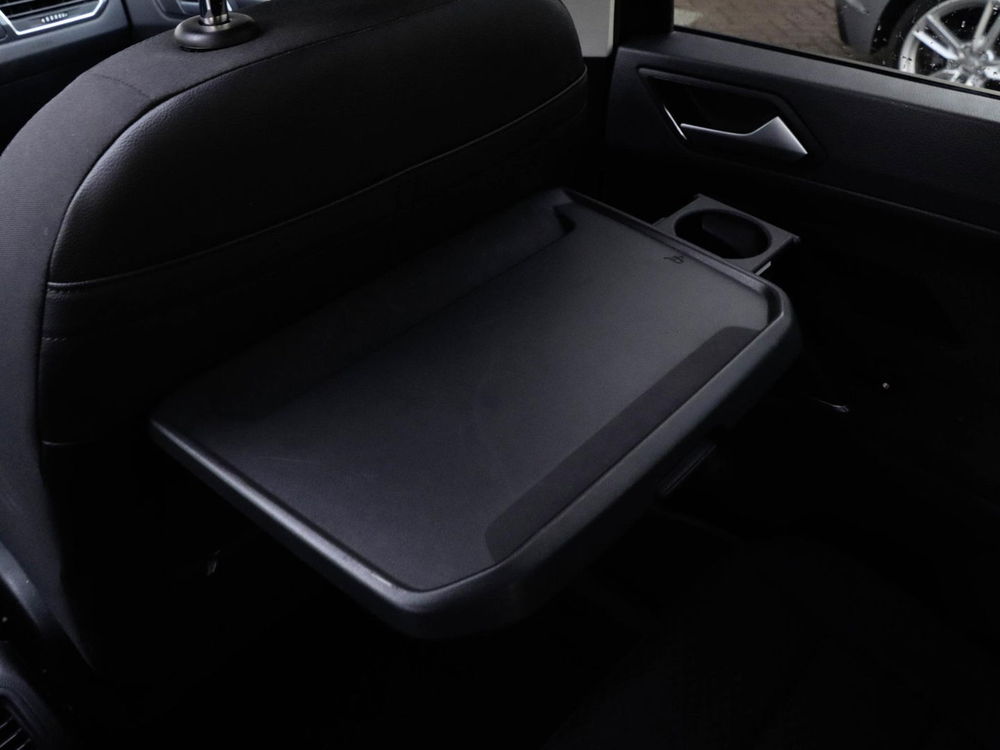 Volkswagen Touran 1.5 TSI R-Line 7p Automaat Panodak Trekhaak