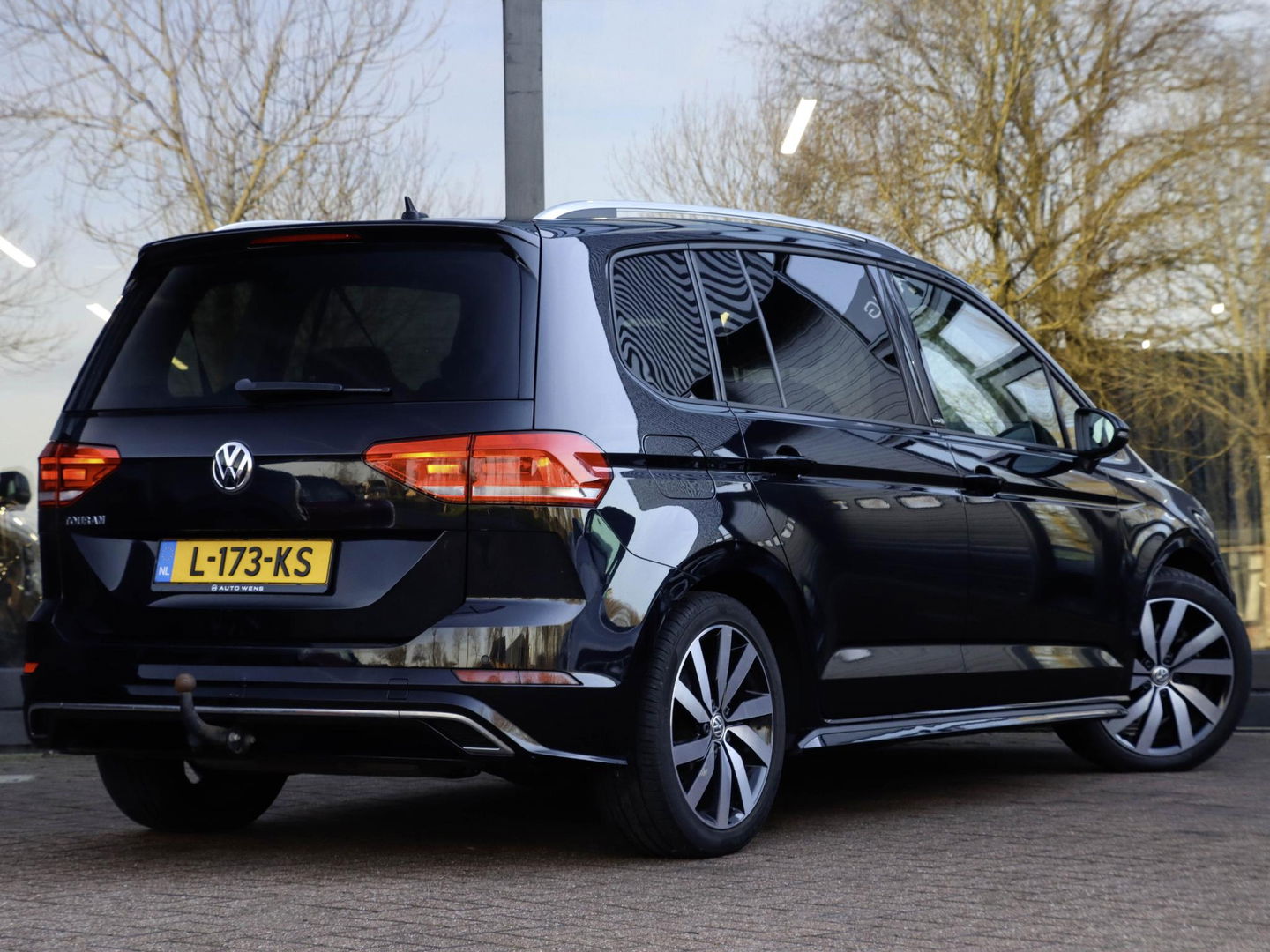 Volkswagen Touran 1.5 TSI R-Line 7p Automaat Panodak Trekhaak