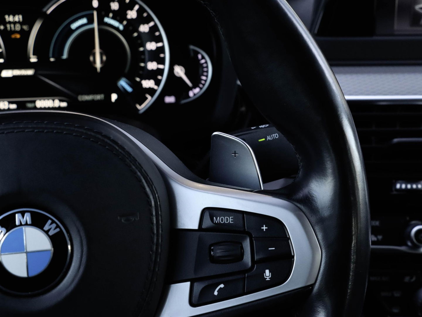 BMW 5 Serie 530e iPerformance M Sport High Executive Alpinweiss