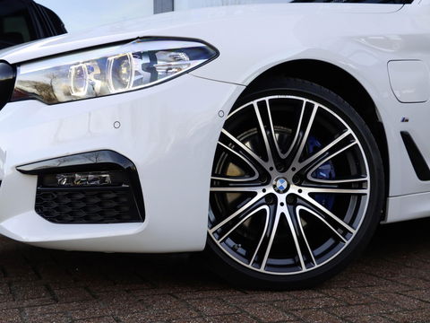 BMW 5 Serie 530e iPerformance M Sport High Executive Alpinweiss