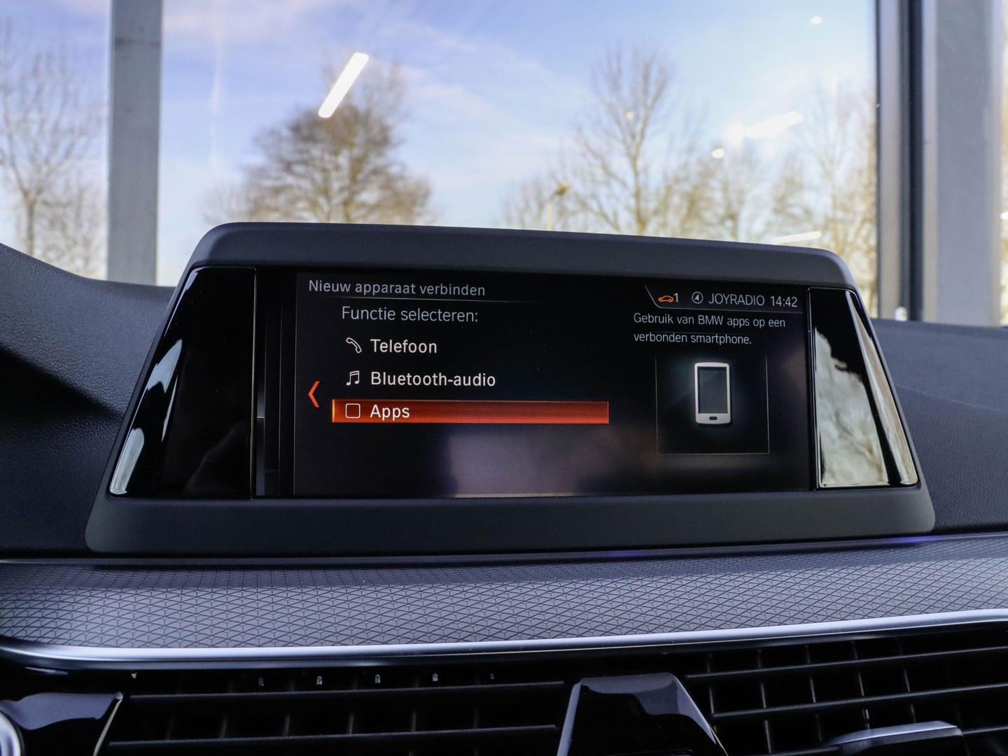 BMW 5 Serie 530e iPerformance M Sport High Executive Alpinweiss