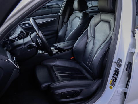 BMW 5 Serie 530e iPerformance M Sport High Executive Alpinweiss