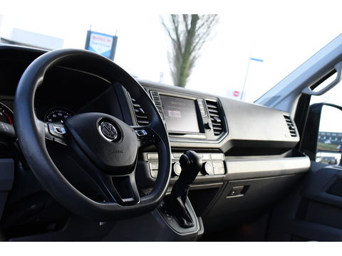 Volkswagen Crafter 2.0 TDI L3H2 Highline PB Edition Adaptieve Cruise, Camera, Carplay, LED, 177pk, Automaat, Voorruit verwarming, Sensoren, Trekhaak, Uniek!