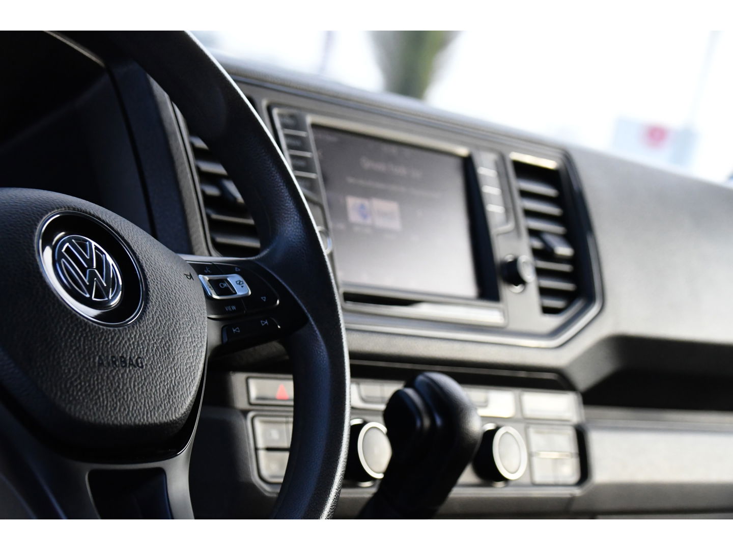 Volkswagen Crafter 2.0 TDI L3H2 Highline PB Edition Adaptieve Cruise, Camera, Carplay, LED, 177pk, Automaat, Voorruit verwarming, Sensoren, Trekhaak, Uniek!