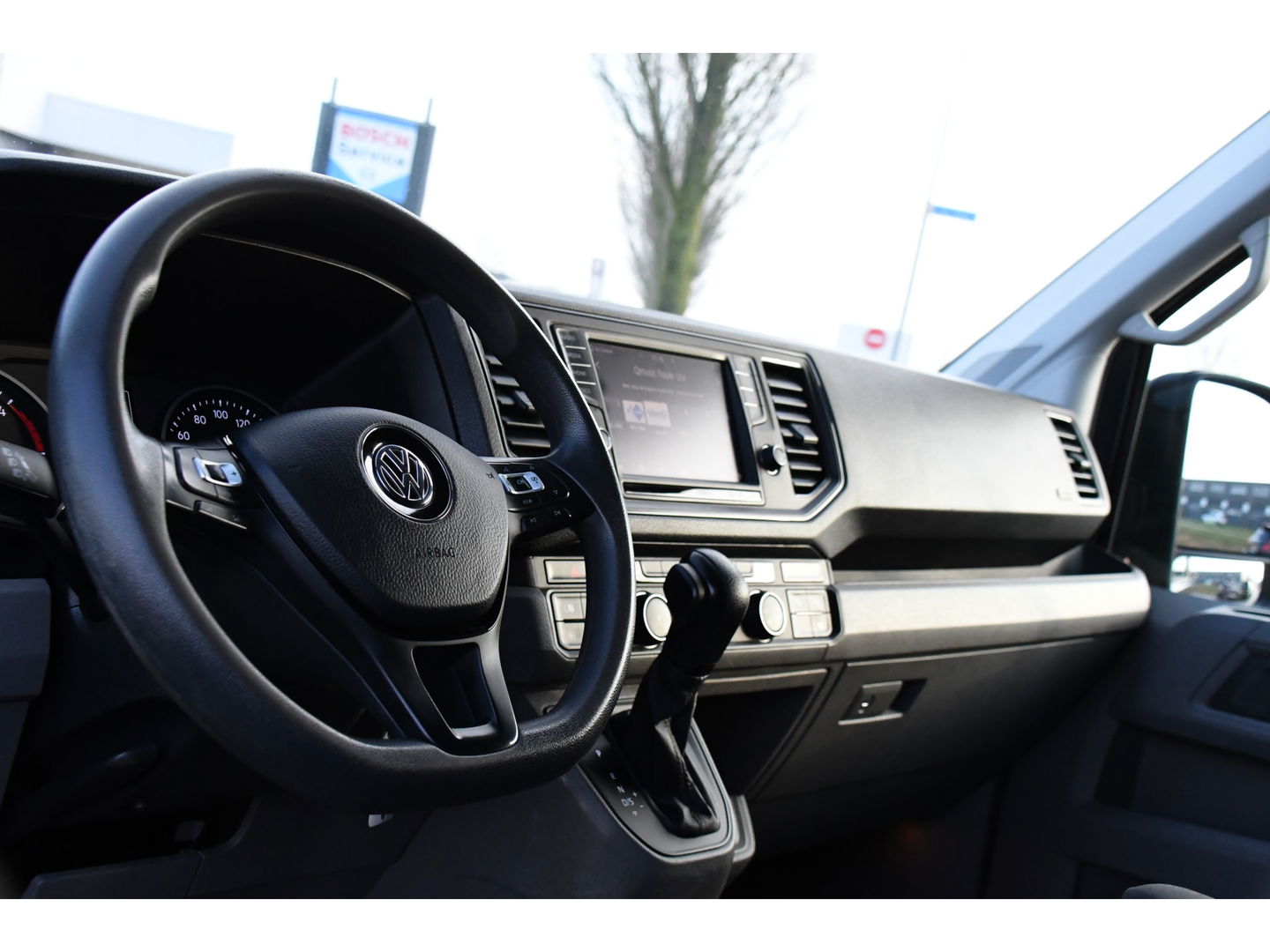 Volkswagen Crafter 2.0 TDI L3H2 Highline PB Edition Adaptieve Cruise, Camera, Carplay, LED, 177pk, Automaat, Voorruit verwarming, Sensoren, Trekhaak, Uniek!