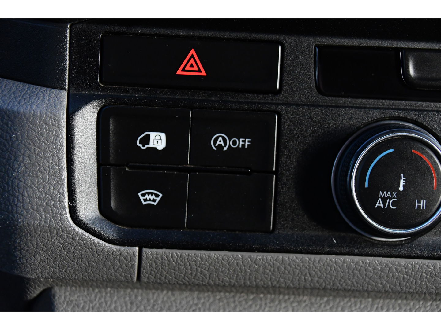 Volkswagen Crafter 2.0 TDI L3H2 Highline PB Edition Adaptieve Cruise, Camera, Carplay, LED, 177pk, Automaat, Voorruit verwarming, Sensoren, Trekhaak, Uniek!