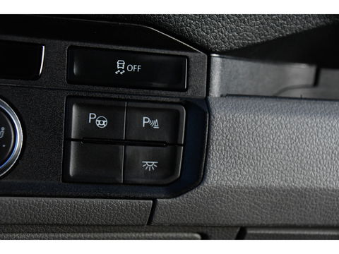 Volkswagen Crafter 2.0 TDI L3H2 Highline PB Edition Adaptieve Cruise, Camera, Carplay, LED, 177pk, Automaat, Voorruit verwarming, Sensoren, Trekhaak, Uniek!