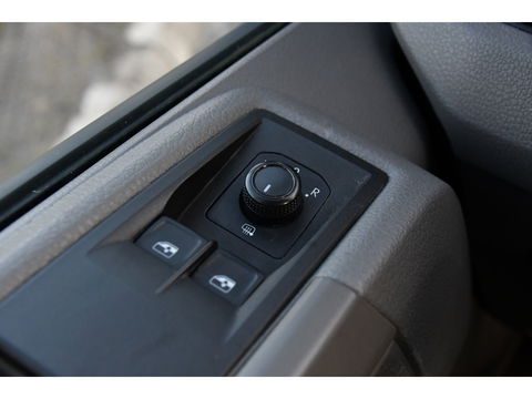 Volkswagen Crafter 2.0 TDI L3H2 Highline PB Edition Adaptieve Cruise, Camera, Carplay, LED, 177pk, Automaat, Voorruit verwarming, Sensoren, Trekhaak, Uniek!