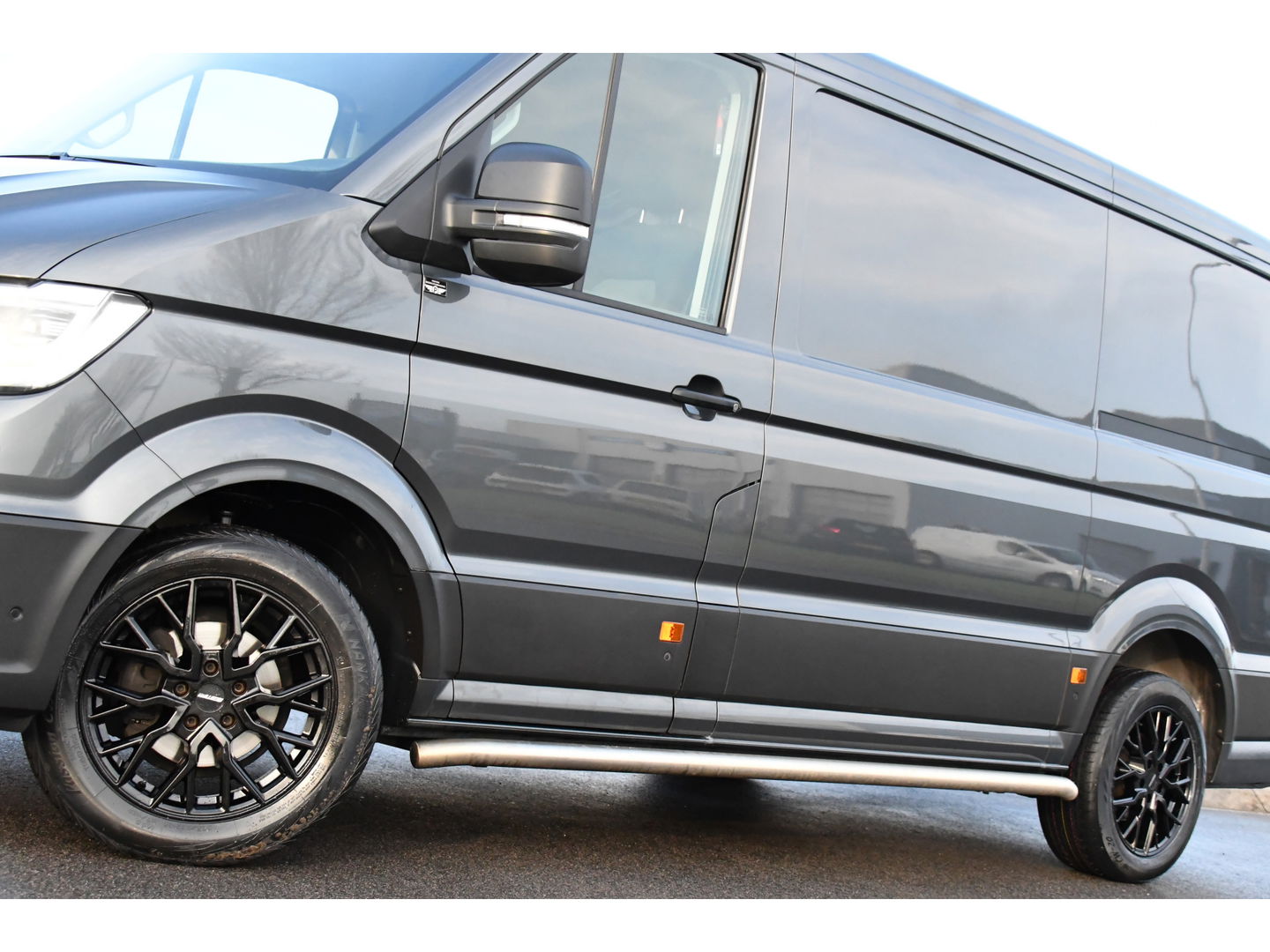 Volkswagen Crafter 2.0 TDI L3H2 Highline PB Edition Adaptieve Cruise, Camera, Carplay, LED, 177pk, Automaat, Voorruit verwarming, Sensoren, Trekhaak, Uniek!