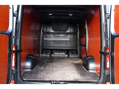 Volkswagen Crafter 2.0 TDI L3H2 Highline PB Edition Adaptieve Cruise, Camera, Carplay, LED, 177pk, Automaat, Voorruit verwarming, Sensoren, Trekhaak, Uniek!