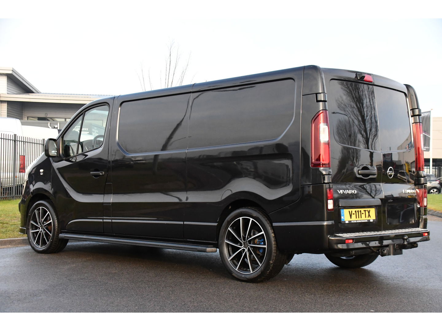 Opel Vivaro 1.6 CDTI L2H1 Sport Black Edition Camera, Cruise, 125pk, Multimedia, Trekhaak, LED, Sensoren, Trekhaak, Uniek!