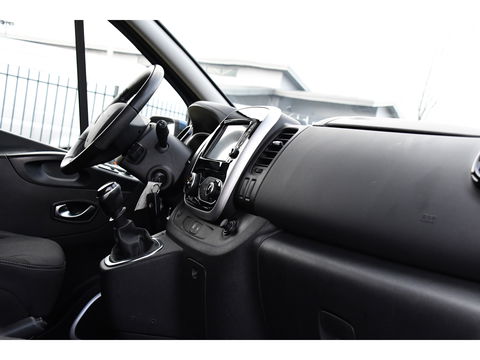 Renault Trafic 2.0 dCi 145 T29 L2H1 DC Luxe PB Edition Camera, Cruise, Carplay, Clima, 145pk, NAVI, Trekhaak, Multimedia, LED, Uniek!