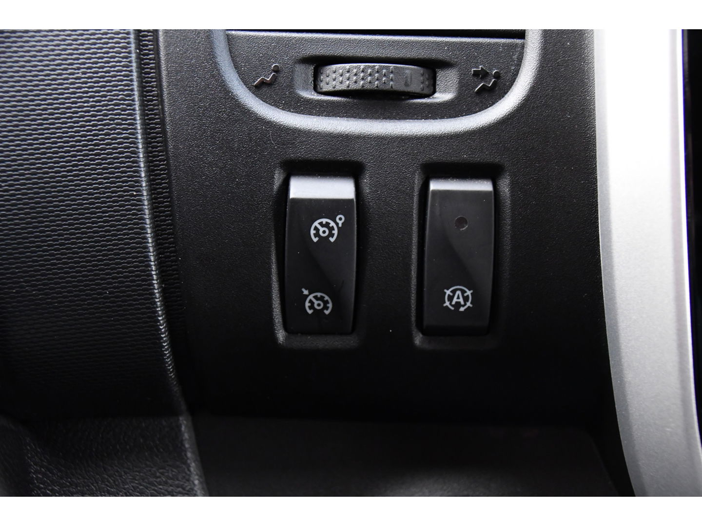 Renault Trafic 2.0 dCi 145 T29 L2H1 DC Luxe PB Edition Camera, Cruise, Carplay, Clima, 145pk, NAVI, Trekhaak, Multimedia, LED, Uniek!