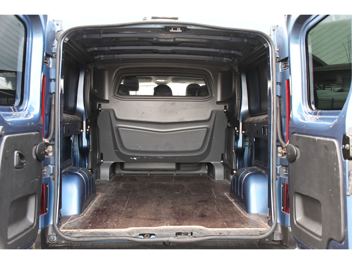 Renault Trafic 2.0 dCi 145 T29 L2H1 DC Luxe PB Edition Camera, Cruise, Carplay, Clima, 145pk, NAVI, Trekhaak, Multimedia, LED, Uniek!