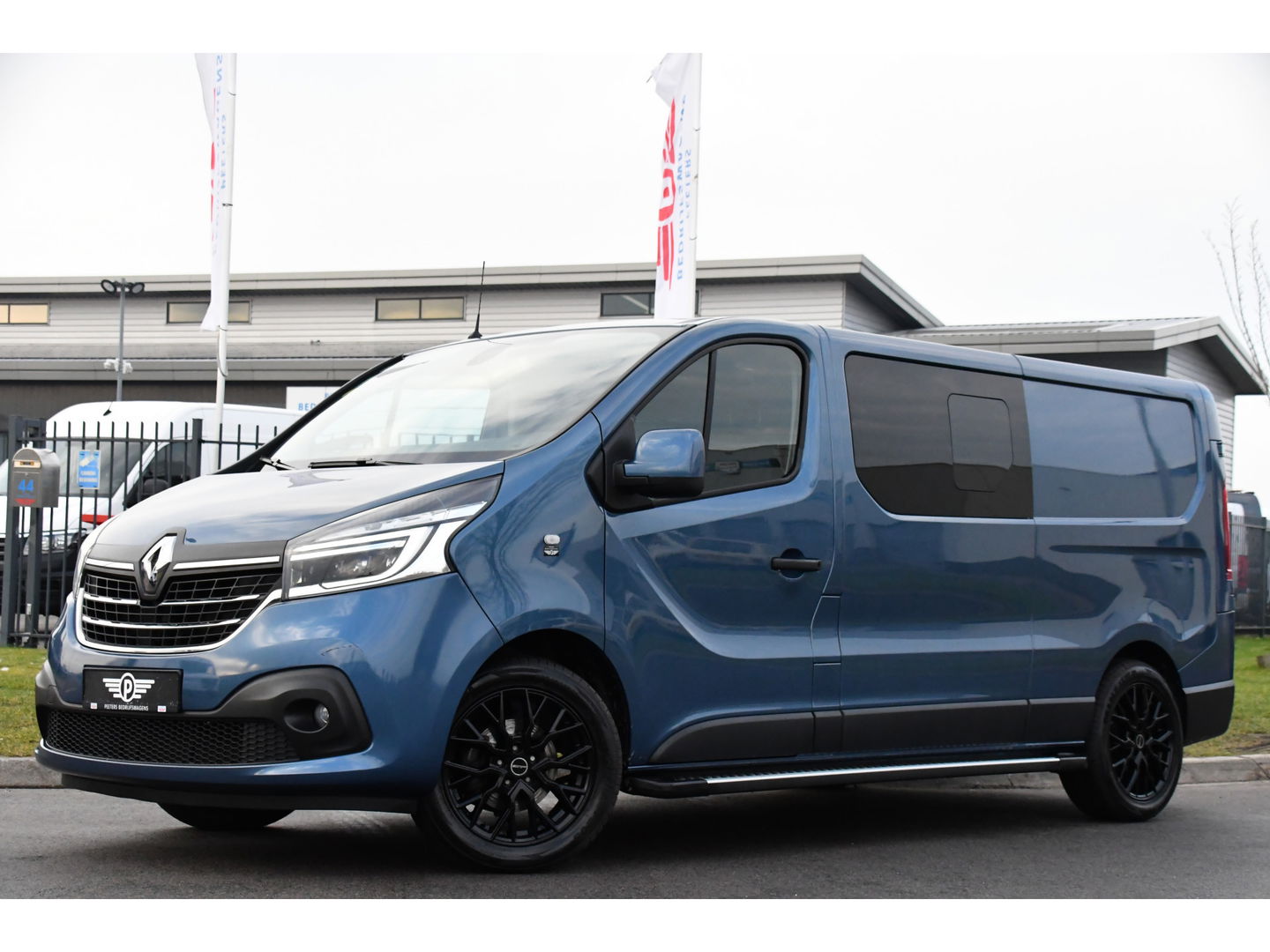 Renault Trafic 2.0 dCi 145 T29 L2H1 DC Luxe PB Edition Camera, Cruise, Carplay, Clima, 145pk, NAVI, Trekhaak, Multimedia, LED, Uniek!