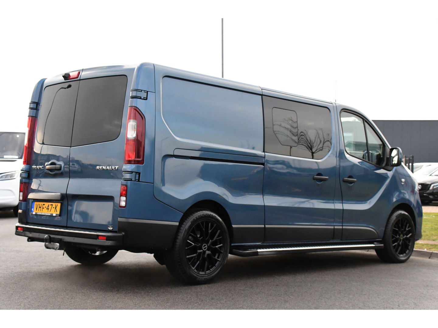 Renault Trafic 2.0 dCi 145 T29 L2H1 DC Luxe PB Edition Camera, Cruise, Carplay, Clima, 145pk, NAVI, Trekhaak, Multimedia, LED, Uniek!