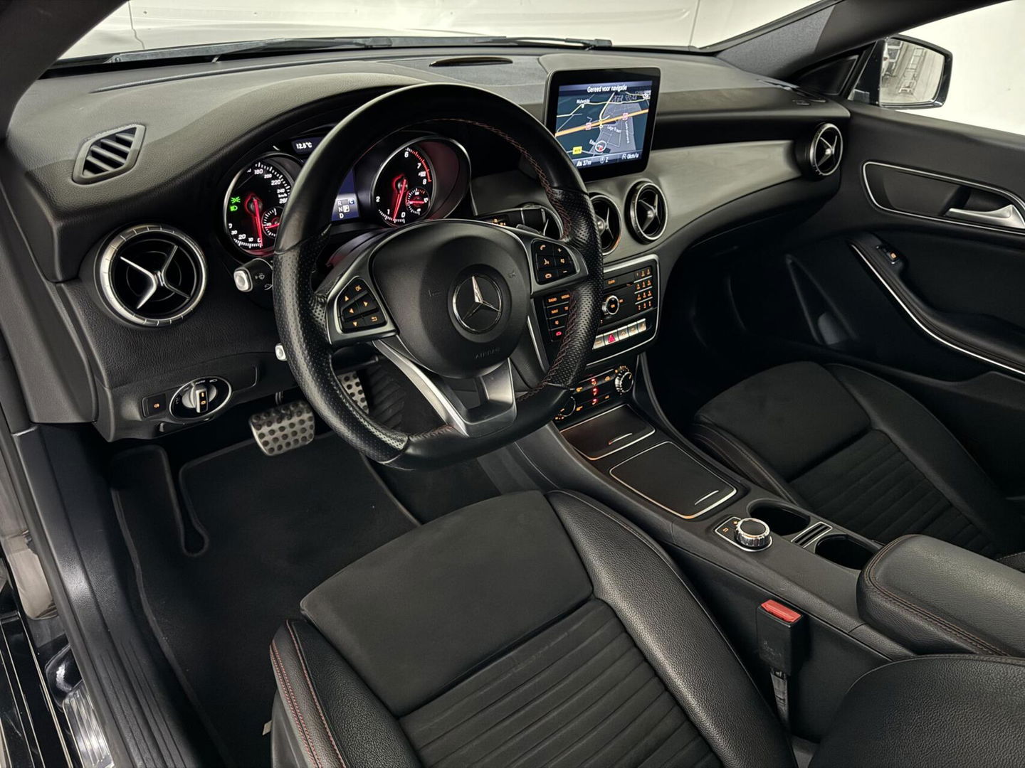 Mercedes-Benz CLA AMG Pano Sfeer Navi Cruise NAP