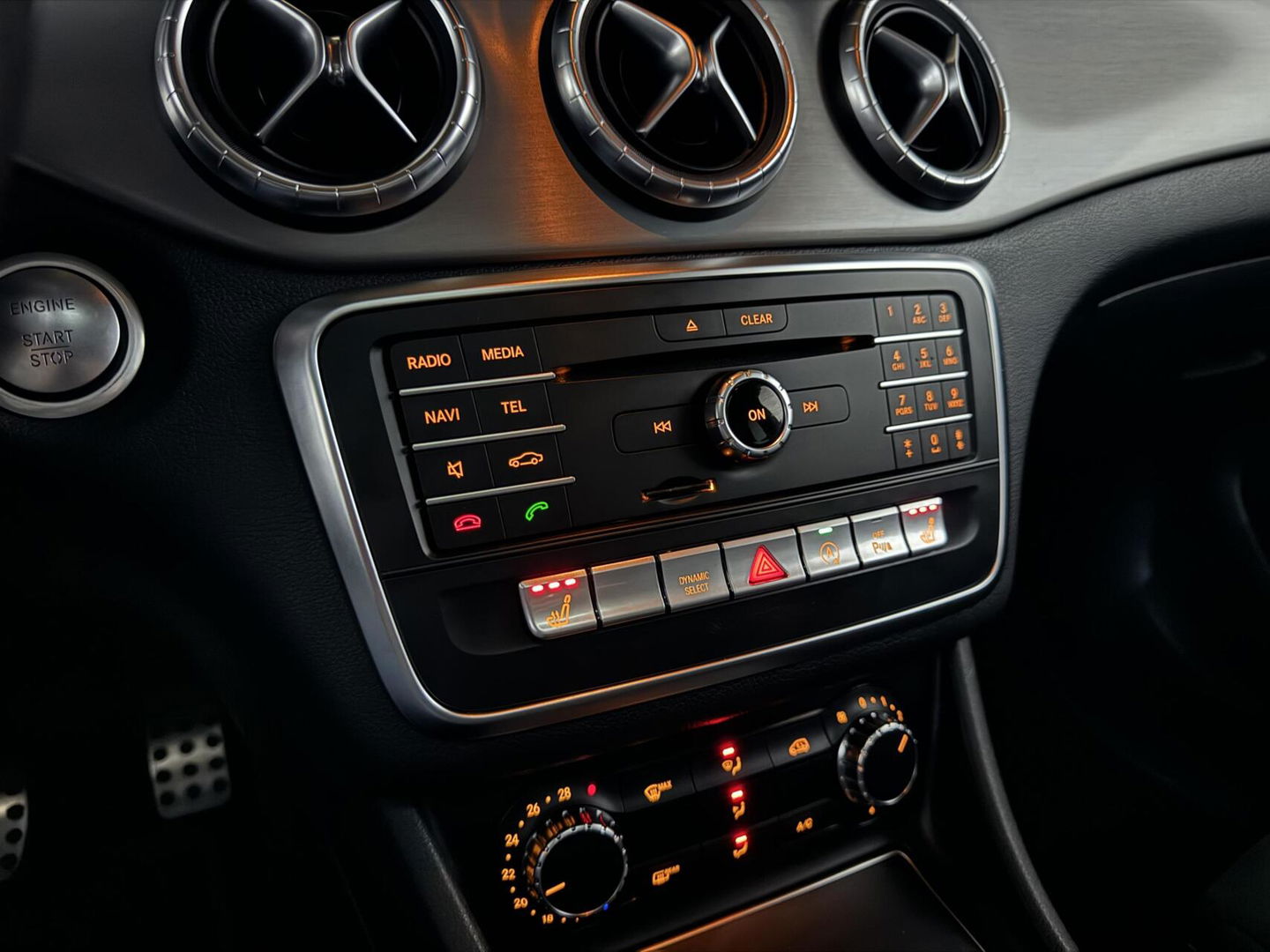 Mercedes-Benz CLA AMG Pano Sfeer Navi Cruise NAP