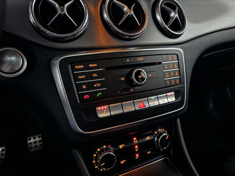 Mercedes-Benz CLA AMG Pano Sfeer Navi Cruise NAP