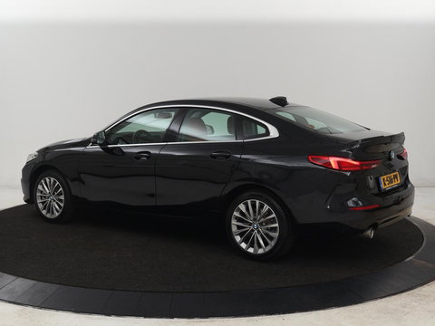 BMW 2 Serie Gran Coupé 220i High Executive | Head-Up | Adaptive cruise | Leder | Camera | Stoelverwarming | Sportstoelen | Luxury Line | Carplay | Live Cockpit | Navigatie | Park Assist | Full LED