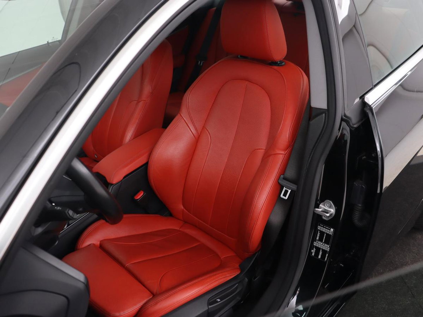 BMW 2 Serie Gran Coupé 220i High Executive | Head-Up | Adaptive cruise | Leder | Camera | Stoelverwarming | Sportstoelen | Luxury Line | Carplay | Live Cockpit | Navigatie | Park Assist | Full LED