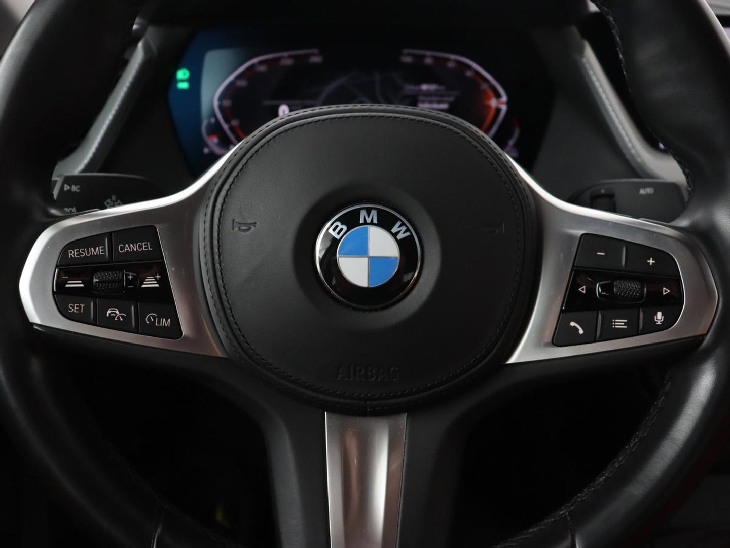BMW 2 Serie Gran Coupé 220i High Executive | Head-Up | Adaptive cruise | Leder | Camera | Stoelverwarming | Sportstoelen | Luxury Line | Carplay | Live Cockpit | Navigatie | Park Assist | Full LED