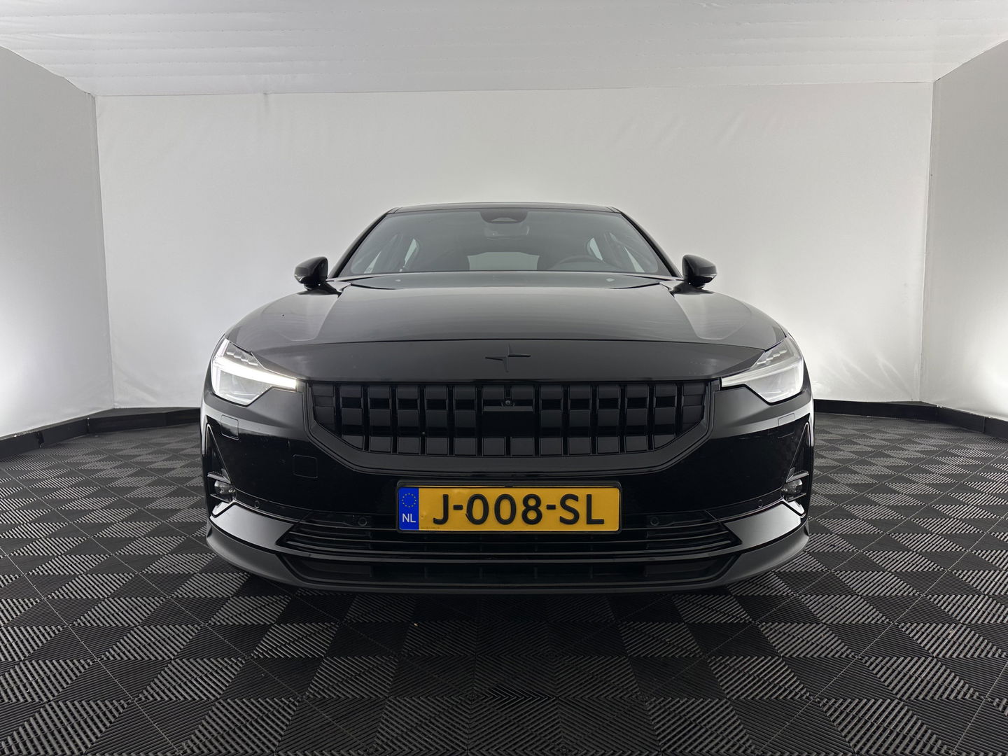 Polestar 2 Long Range Dual Motor Launch Edition 78kWh (3-Fase-11kW) {SOH-88%} Aut.*PANO | NAVI-FULLMAP | FULL-LED | ADAPTIVE-CRUISE | BLINDSPOT | TOPVIEW | KEYLESS | LANE-ASSIST | DIGI-COCKPIT | CARPLAY | DAB+ | HEATED-SPORTSEATS | CAMERA | MEMORY-PACK | PDC | 19''A