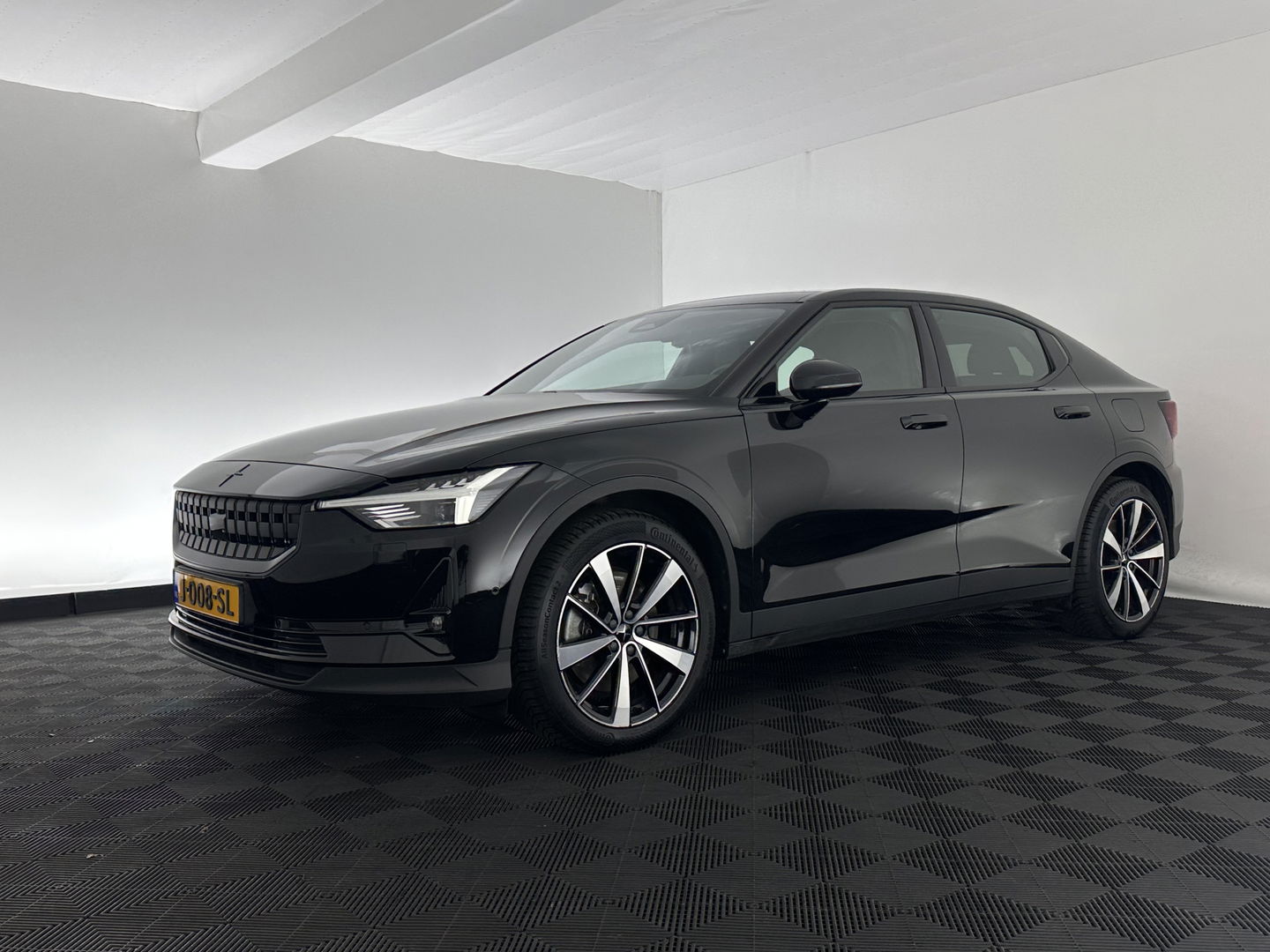 Polestar 2 Long Range Dual Motor Launch Edition 78kWh (3-Fase-11kW) {SOH-88%} Aut.*PANO | NAVI-FULLMAP | FULL-LED | ADAPTIVE-CRUISE | BLINDSPOT | TOPVIEW | KEYLESS | LANE-ASSIST | DIGI-COCKPIT | CARPLAY | DAB+ | HEATED-SPORTSEATS | CAMERA | MEMORY-PACK | PDC | 19''A