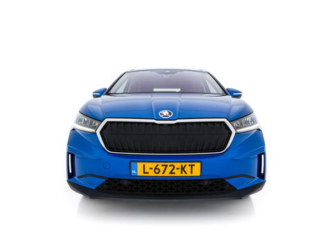 Škoda Enyaq iV 80 [ 3-Fase ] {SOH-88% } (INCL-BTW) *LEATHER-FABRIC | FULL-LED | DIGI-COCKPIT | CAMERA | KEYLESS | NAVI-FULLMAP | AMBIENT-LIGHT | ECC | HEATED-COMFORTSEATS | DAB+ | PDC | CRUISE | CARPLAY | TOWBAR | 19"ALU*