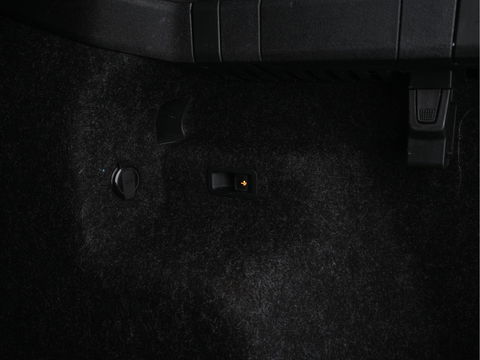 Škoda Enyaq iV 80 [ 3-Fase ] {SOH-88% } (INCL-BTW) *LEATHER-FABRIC | FULL-LED | DIGI-COCKPIT | CAMERA | KEYLESS | NAVI-FULLMAP | AMBIENT-LIGHT | ECC | HEATED-COMFORTSEATS | DAB+ | PDC | CRUISE | CARPLAY | TOWBAR | 19"ALU*