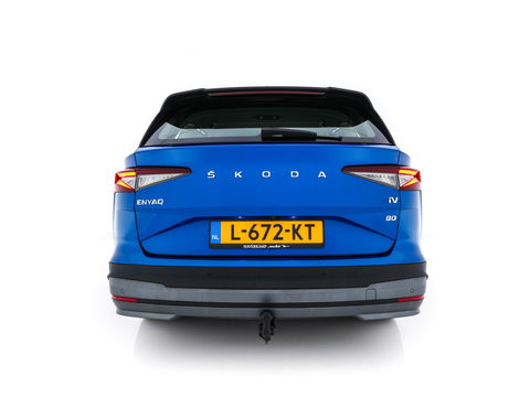Škoda Enyaq iV 80 [ 3-Fase ] {SOH-88% } (INCL-BTW) *LEATHER-FABRIC | FULL-LED | DIGI-COCKPIT | CAMERA | KEYLESS | NAVI-FULLMAP | AMBIENT-LIGHT | ECC | HEATED-COMFORTSEATS | DAB+ | PDC | CRUISE | CARPLAY | TOWBAR | 19"ALU*