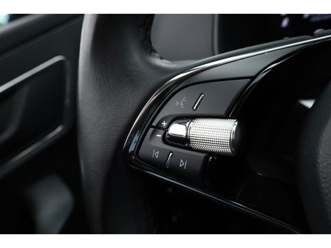 Škoda Karoq 1.5 TSI ACT Style DSG | Navi | Adapt. Cruise | Camera | Keyless | All Season | Apple CarPlay | Stoelverw.