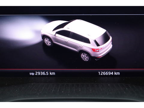 Škoda Karoq 1.5 TSI ACT Style DSG | Navi | Adapt. Cruise | Camera | Keyless | All Season | Apple CarPlay | Stoelverw.