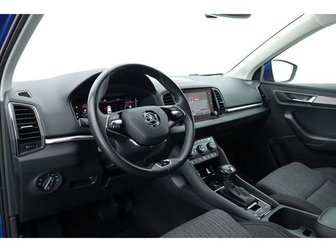 Škoda Karoq 1.5 TSI ACT Style DSG | Navi | Adapt. Cruise | Camera | Keyless | All Season | Apple CarPlay | Stoelverw.