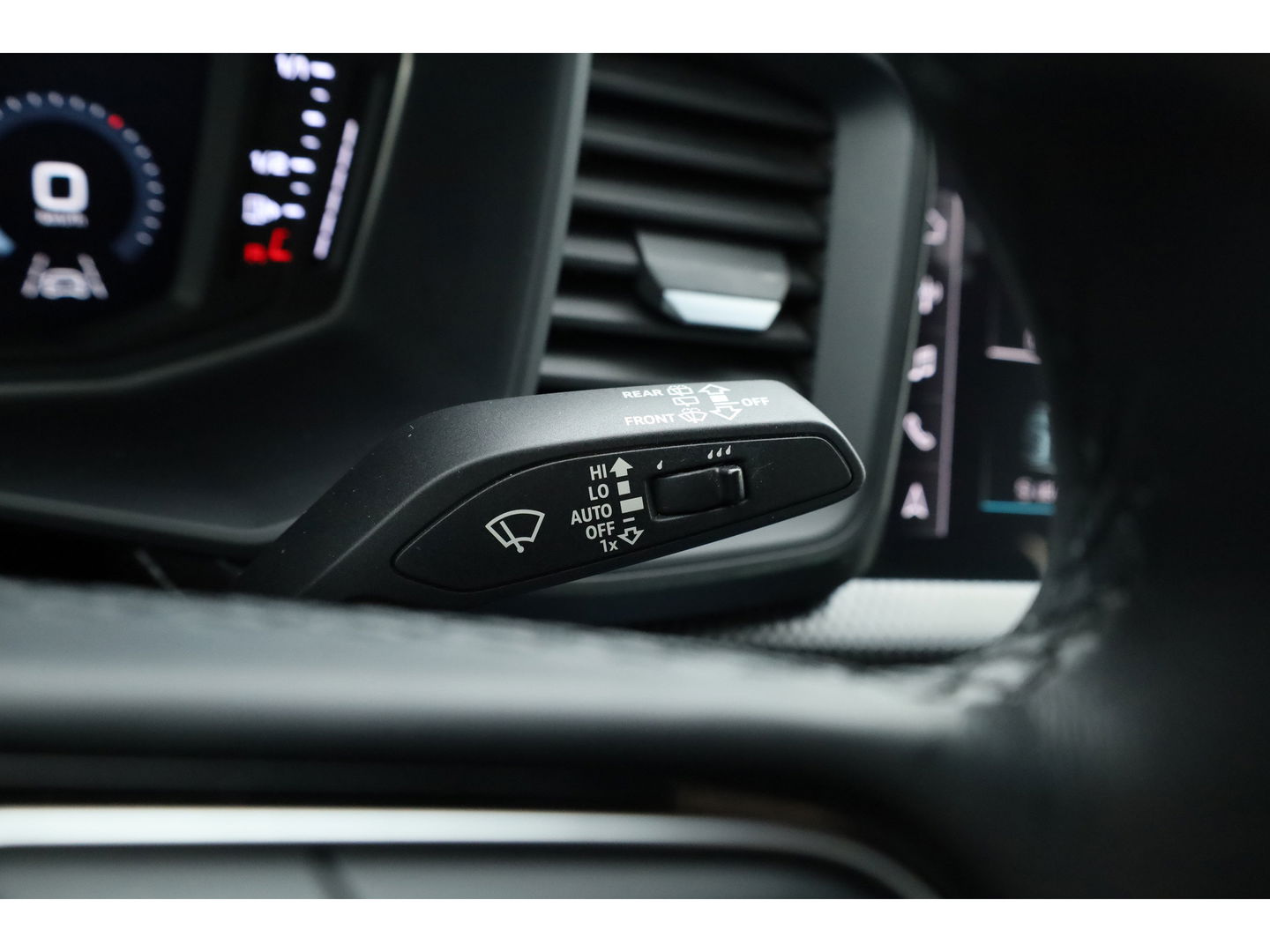 Audi A1 Sportback 30 TFSI S-Line | Navi | Apple CarPlay & Android Auto | Stoelverw. | Cruise Control | PDC V+A | 16''