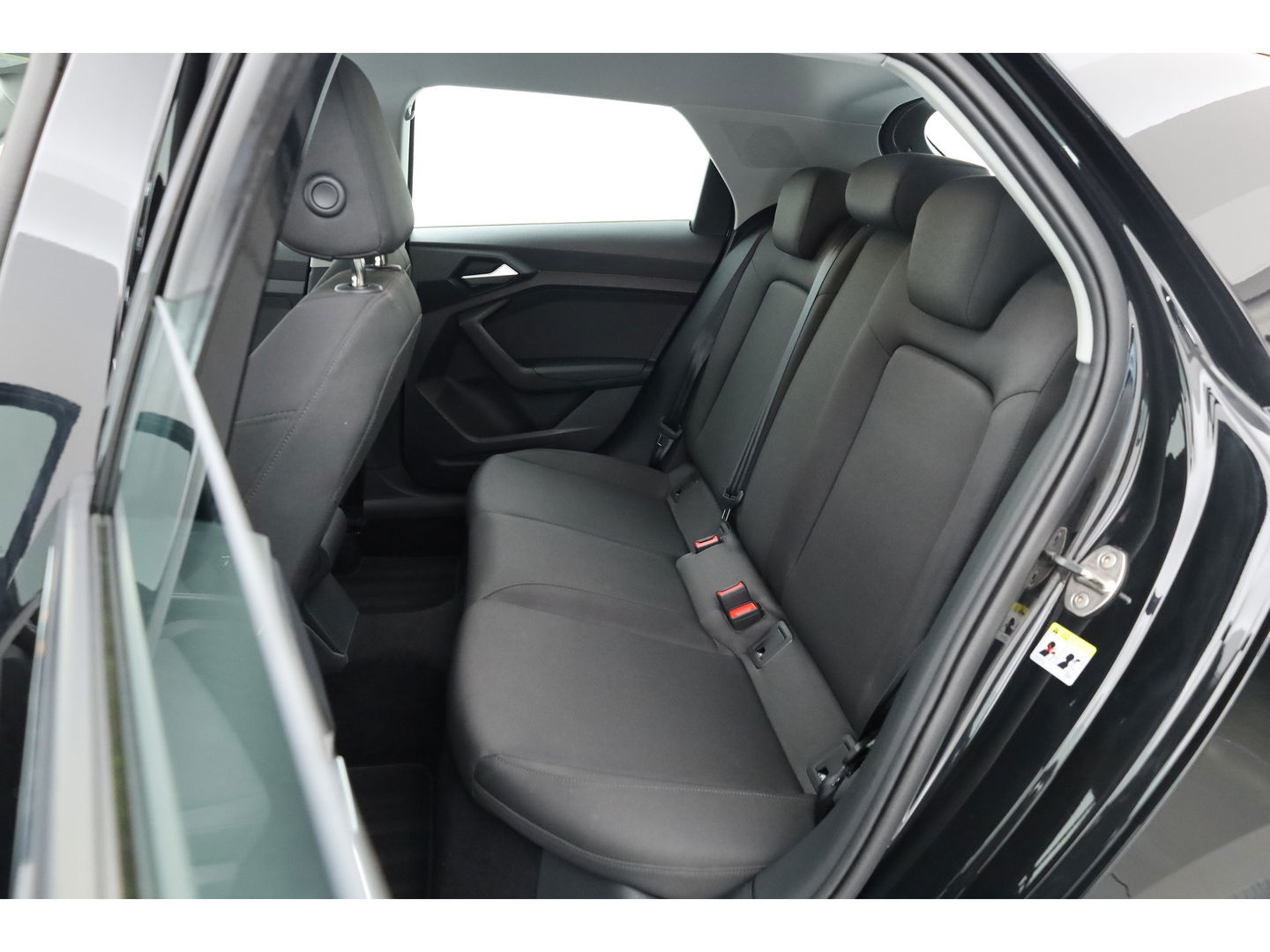 Audi A1 Sportback 30 TFSI S-Line | Navi | Apple CarPlay & Android Auto | Stoelverw. | Cruise Control | PDC V+A | 16''