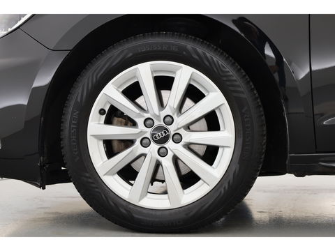 Audi A1 Sportback 30 TFSI S-Line | Navi | Apple CarPlay & Android Auto | Stoelverw. | Cruise Control | PDC V+A | 16''