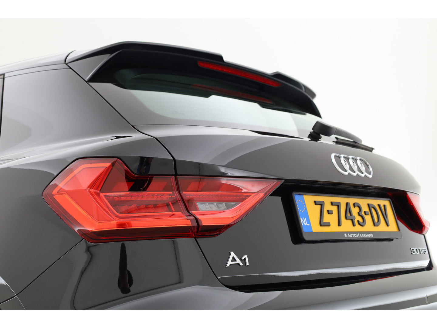 Audi A1 Sportback 30 TFSI S-Line | Navi | Apple CarPlay & Android Auto | Stoelverw. | Cruise Control | PDC V+A | 16''