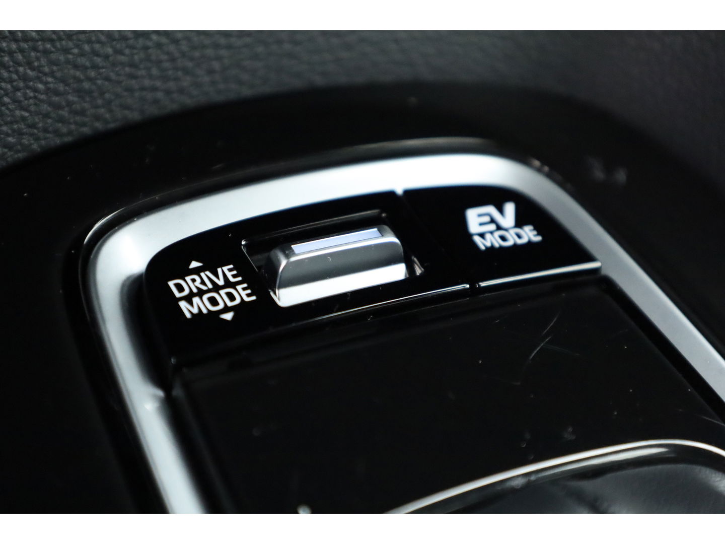 Toyota Corolla Touring Sports 1.8 First Edition Hybrid 140 | Adapt. Cruise | Stoel- Stuurverw. | Keyless | Camera | Apple CarPlay & Android Auto