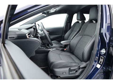 Toyota Corolla Touring Sports 1.8 First Edition Hybrid 140 | Adapt. Cruise | Stoel- Stuurverw. | Keyless | Camera | Apple CarPlay & Android Auto